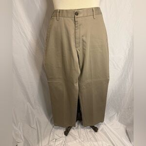 Dockers Men's Khaki Chino Pants